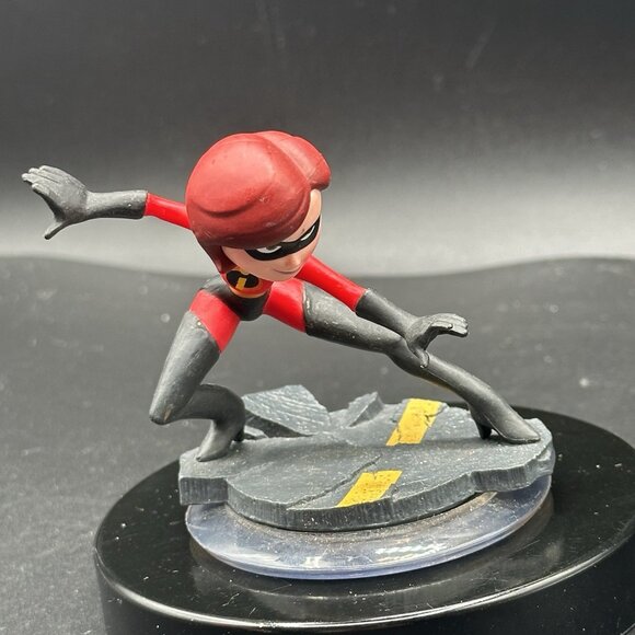 Disney Infinity Incredibles 4 Figure Lot Mr Mrs Incredible Dash Syndrome Figures - Picture 2 of 13